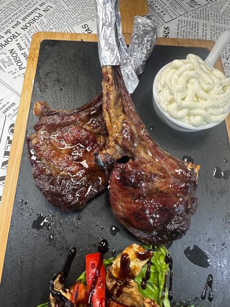 Cotlete Berbecuț 100g