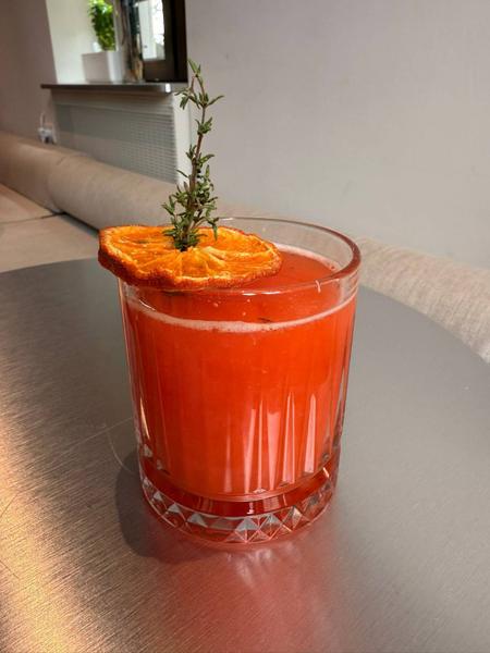 Hot Lemonade - Thyme&Strawberries 