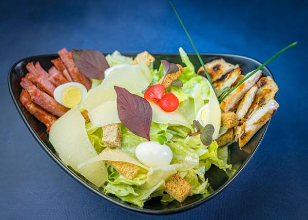 Salata Caesar 