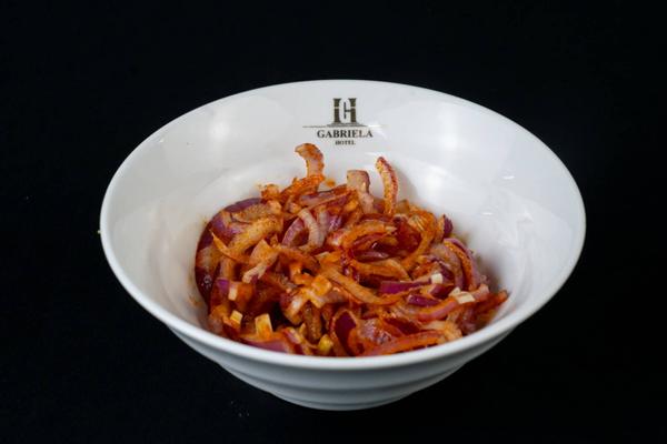 Salată de Ceapă Roșie