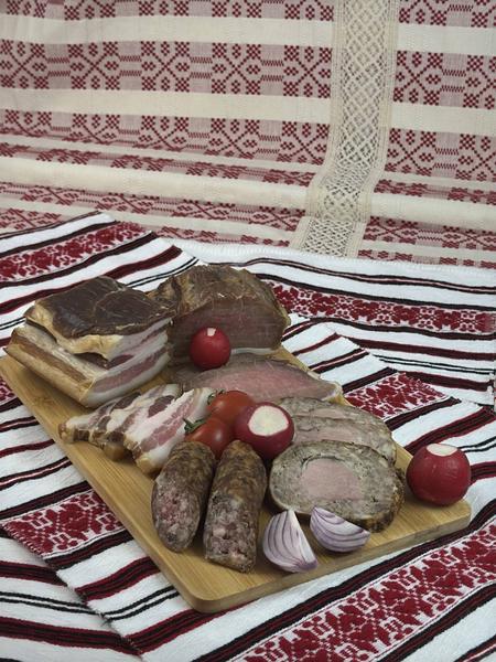 Platou Mezeluri