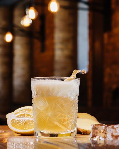 4 Amaretto Sour  
