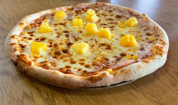 Pizza Hawaiană 