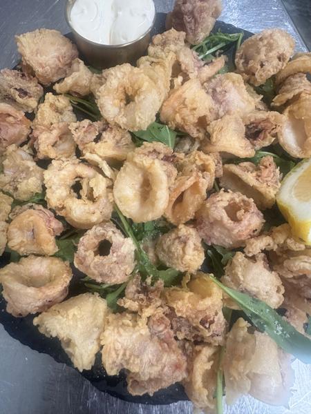 Baby Calamari Prăjiți(chipirones) 