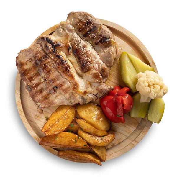 Ceafa de Porc cu Cartofi Prajiti si Muraturi 