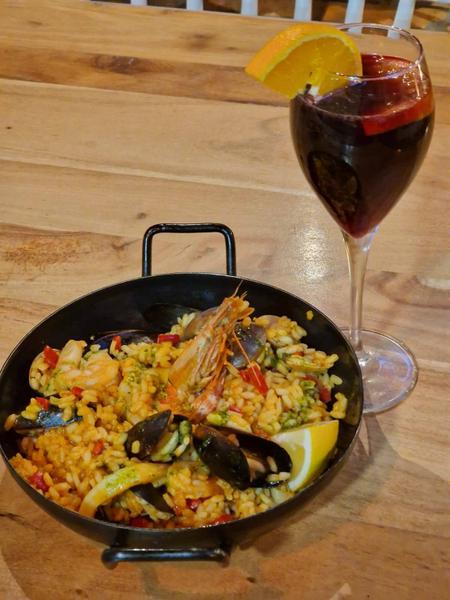 Paella cu Fructe de Mare