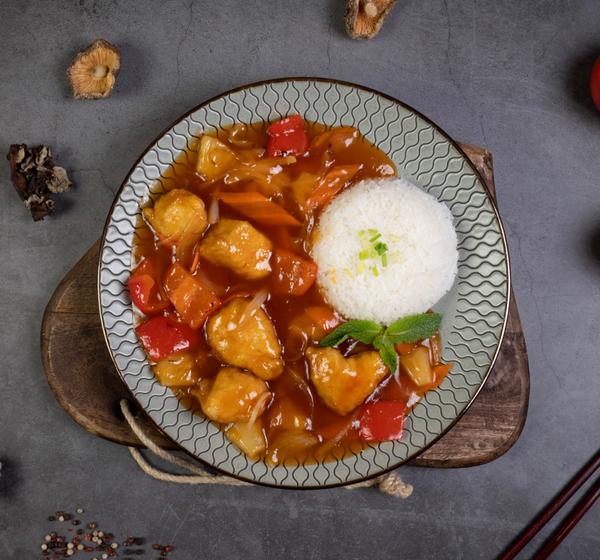 Pui cu ananas "Hong Kong Style chicken cu Orez"