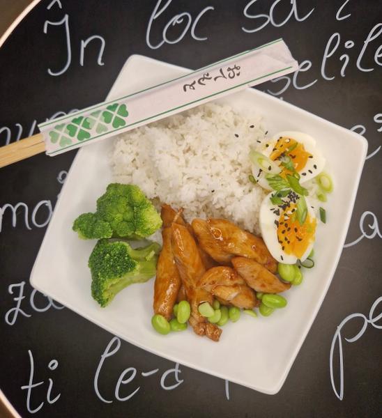 Pui Teryaki cu Orez, Ou si Broccoli