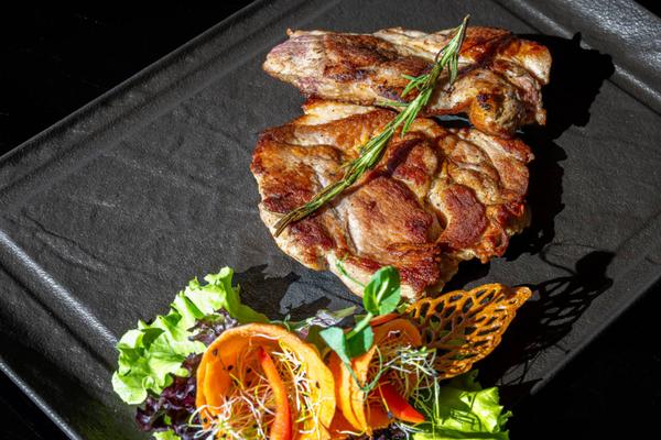 Ceafă de Porc Fără Os