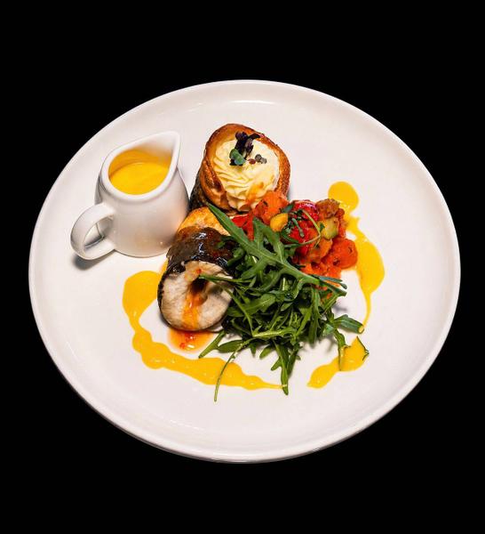 Biban de Mare la Cuptor cu Piure de Cartofi și Legume