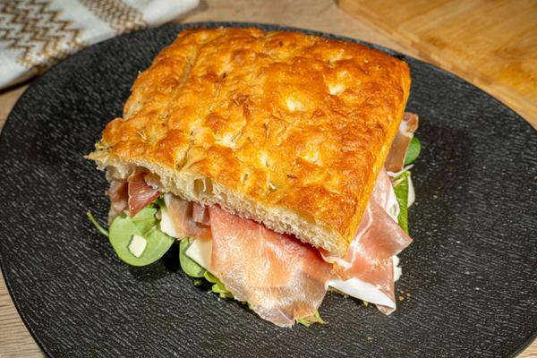 Focaccia con Parma/Ham