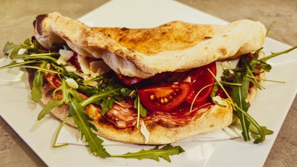 Panouzzo Salami, Espresso / Cola / Apă plată/minerală