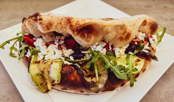 Panuozzo Veggie, Espresso / Cola / Apă plată/minerală