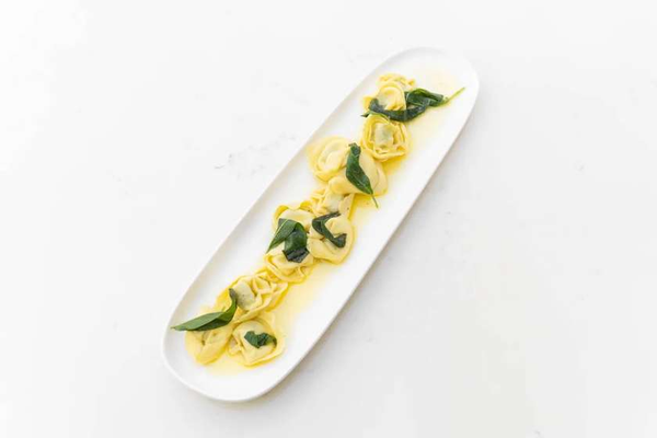 Tortellini cu Salvie & Unt