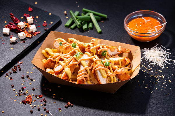 Cheesy Fries Box cu Strips de Pui