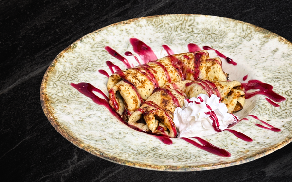 Clătite cu dulceață de afine