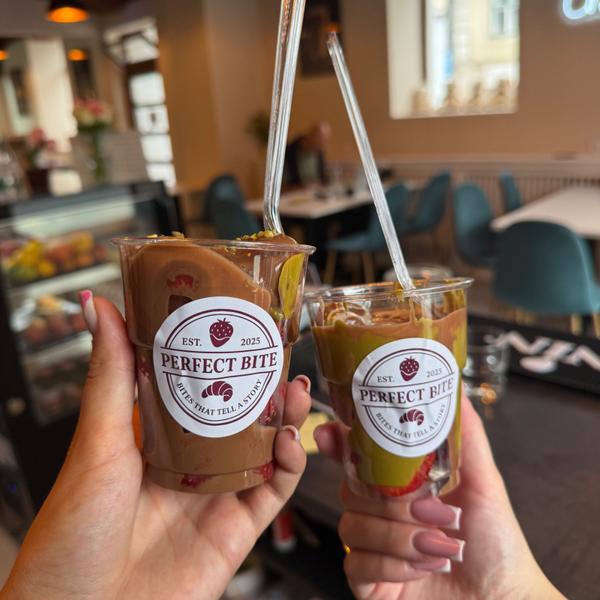 Pahar Mic Căpșuni Dubai