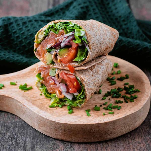 Wrap cu Avocado si Somon