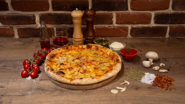 Pizza Quattro Formaggi