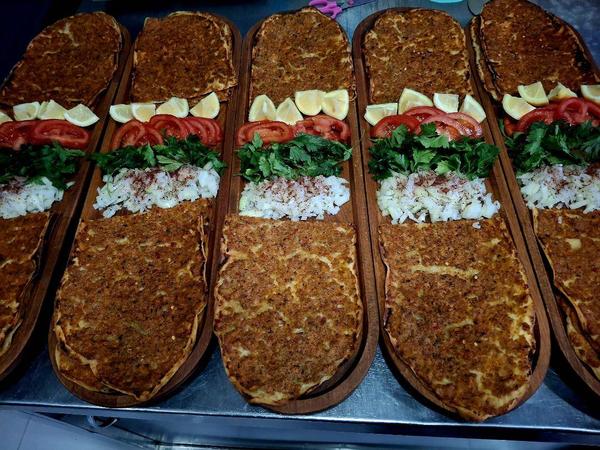 Lahmacun Turcesc(1 Bucata)