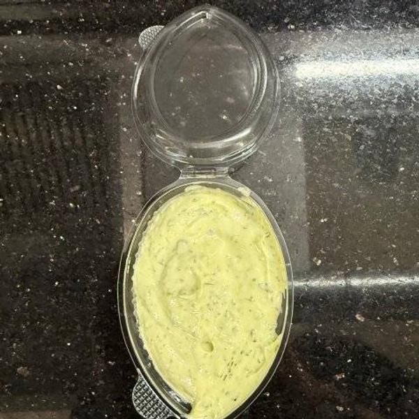 Sos de Patrunjel si Usturoi