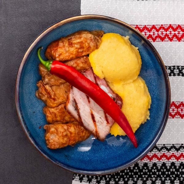 Sarmale bucovinene cu mămăliguță