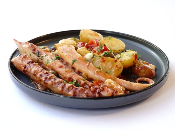 Tentacule de Calamar la Plita cu Cartofi baby 350g