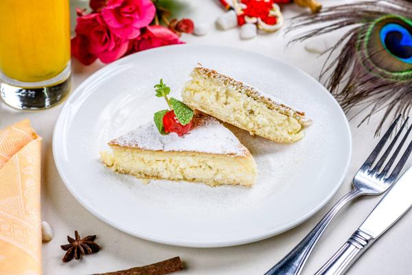 Plăcintă de Casă cu Brânză