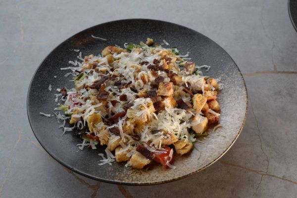 Salata Caesar 