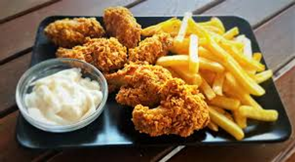 Crispy Wings cu Garnitura de Cartofi Dulci, Picanți ~760 g