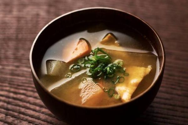 Miso Soup cu Creveti si Somon