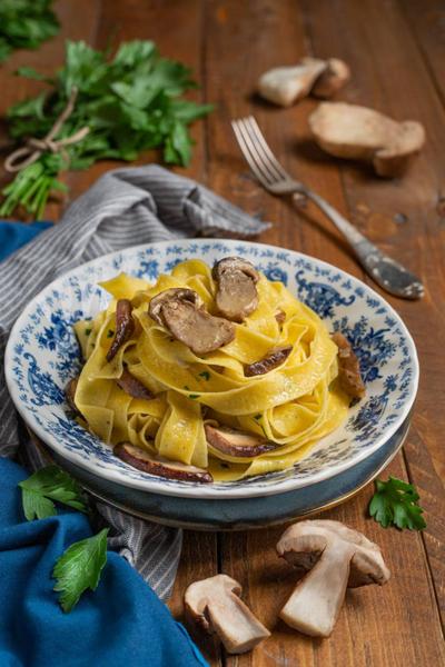 Taglietelle con Funghi Porcini
