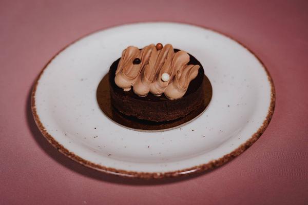 Tartă ”Ciocolată & Caramel sărat”