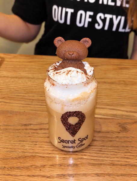 Caffe Latte cu Ursuleț de Ciocolată 
