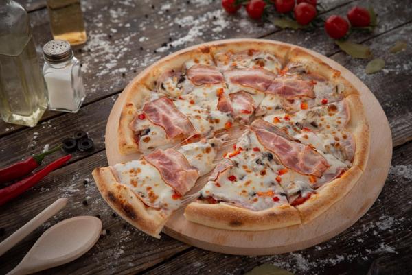 Pizza Rustică