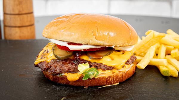  Cheeseburger & Fries 