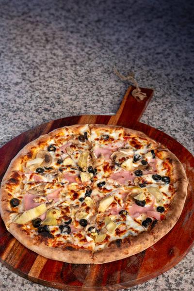 Pizza Capricciosa