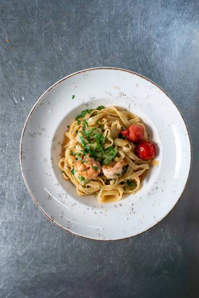 Tagliatelle con Zucchini e Gamberi