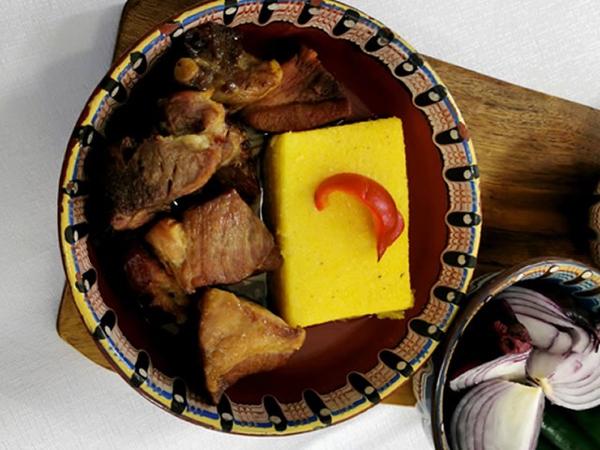 Carne la Cazan