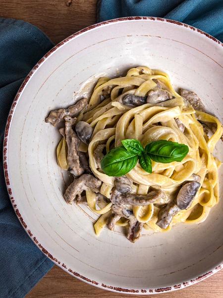 Tagliattele Quattro Formaggi cu Vita si Truffe