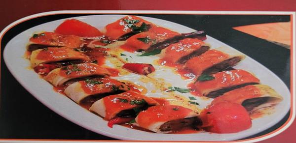 Sarma Beyti Kebab cu Usturoi si Iaurt