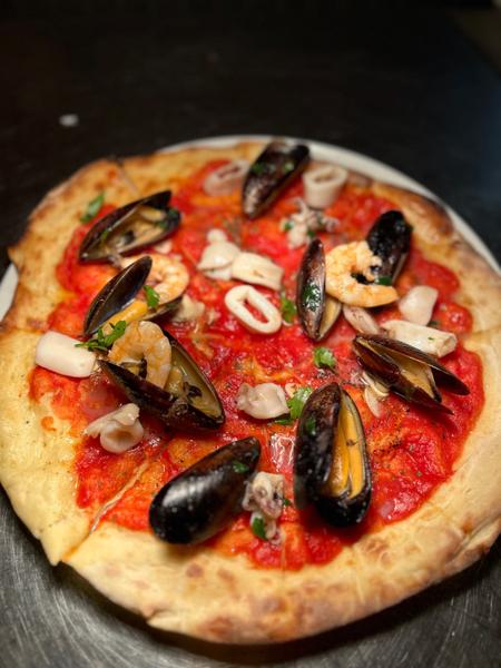 Pizza Pescatore