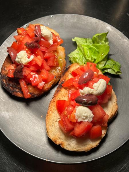 Bruschetta Alla Caprese (2buc/db)